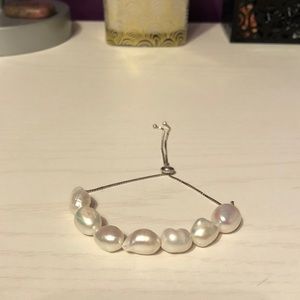 Baroque pearl bracelet